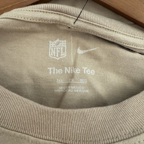 NWT! Men’s Nike NFL Chicago Bears tan short sleeve graphic shirt 3XL $65 - Picture 8 of 8